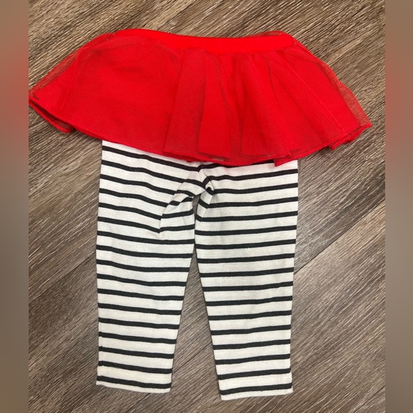 Carters 9 months valentines hearts on knees striped leggings with attached tutu - Picture 5 of 5